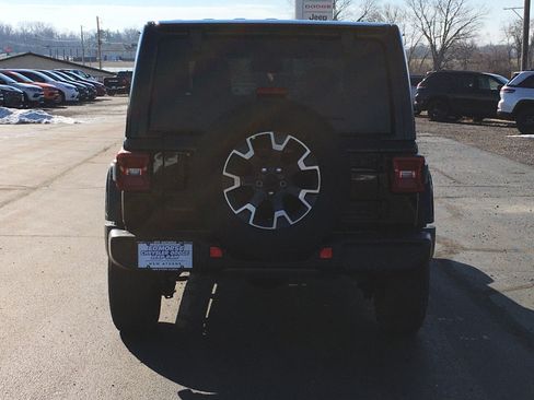 New 2026 Jeep Wrangler Sahara AWD/4WD image 8