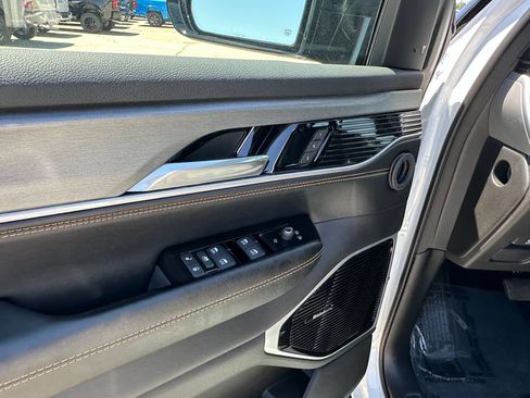 New 2026 Jeep Grand Wagoneer 4WD image 24