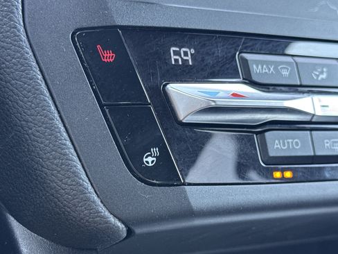 Used 2020 Ford Explorer XLT w/ Equipment Group 202A image 14