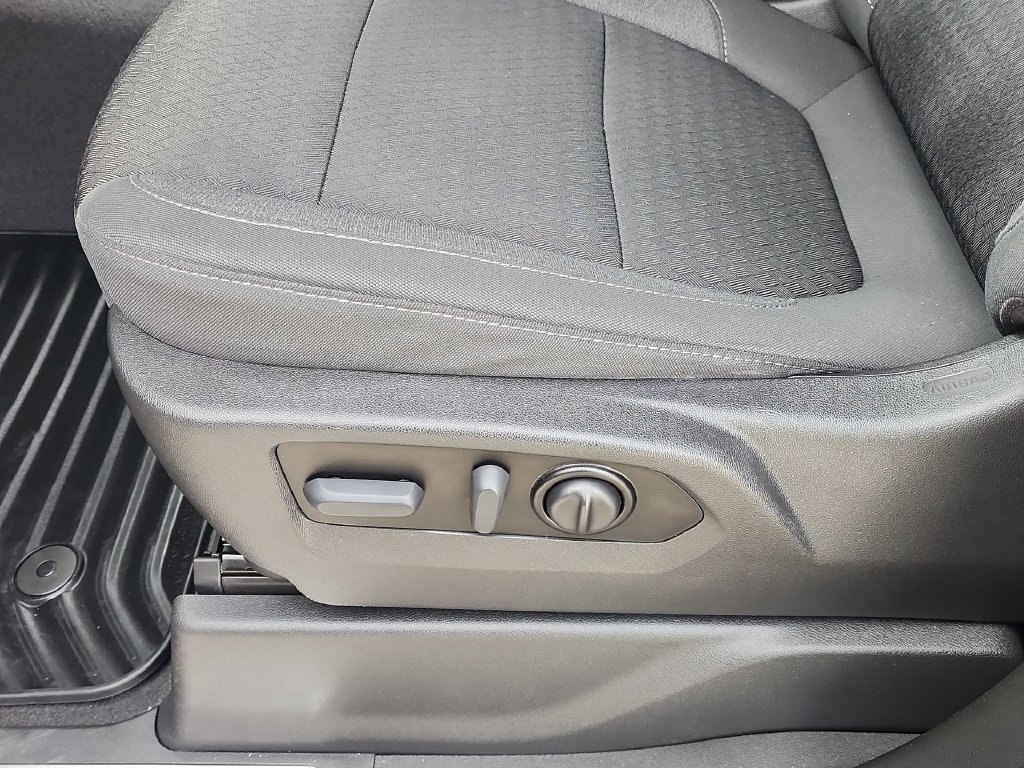 Used 2022 Chevrolet Silverado 1500 RST RWD image 12