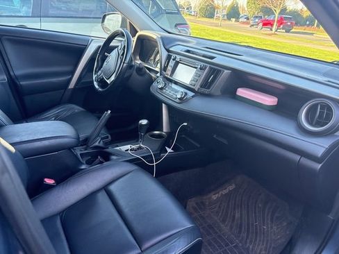 Used 2014 Toyota RAV4 Limited image 2