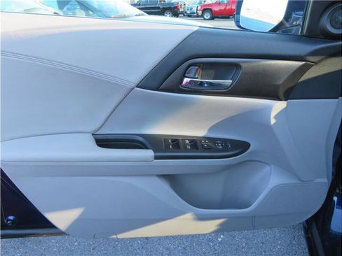 Used 2013 Honda Accord EX image 14