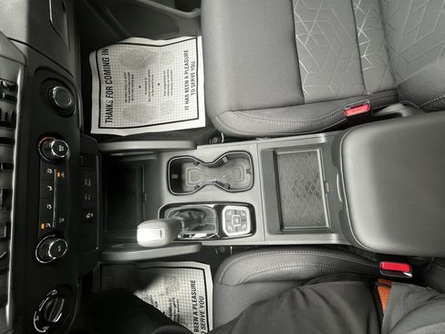New 2026 Nissan Frontier SV w/ Tow Package AWD/4WD image 24