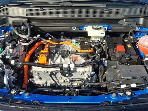 Certified 2025 Chevrolet Equinox EV RS image 32