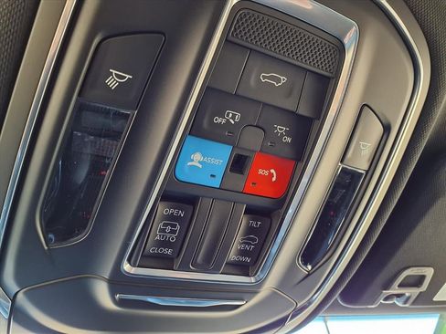 New 2025 Jeep Grand Cherokee Altitude w/ Trailer Tow Package image 13