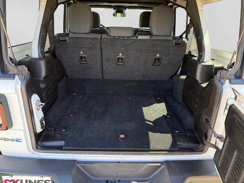 Used 2024 Jeep Wrangler Unlimited AWD/4WD image 42