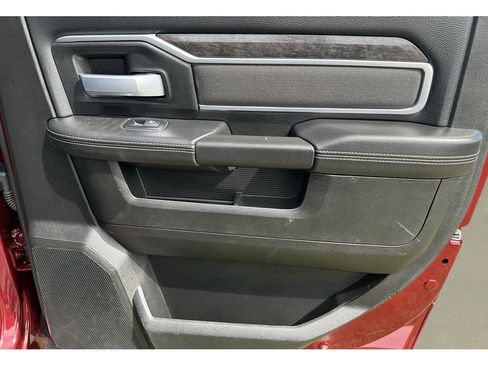 Used 2024 RAM 2500 Big Horn AWD/4WD image 18