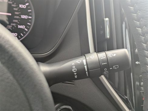 New 2026 Subaru Ascent Limited image 34