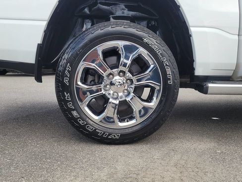 Used 2019 RAM 1500 Big Horn AWD/4WD image 6