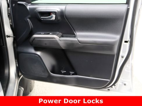 Used 2021 Toyota Tacoma TRD Off-Road w/ Technology Package image 36