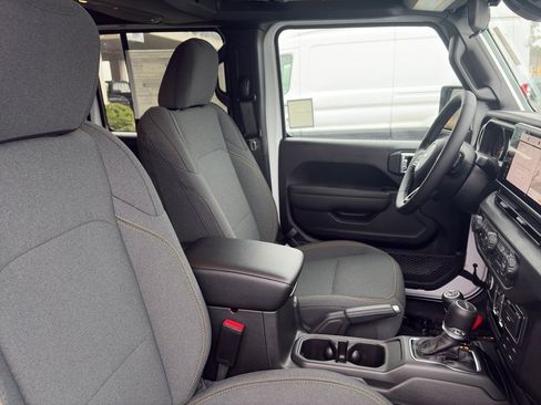 New 2026 Jeep Gladiator Sport image 27