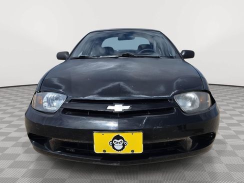Used 2004 Chevrolet Cavalier Sedan w/ Sport Appearance Package FWD image 2