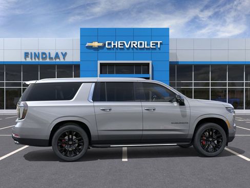 New 2026 Chevrolet Suburban Premier image 18
