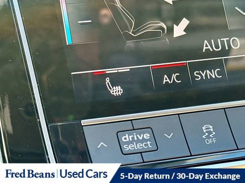 Used 2023 Audi Q7 3.0T Premium w/ Convenience Package image 22