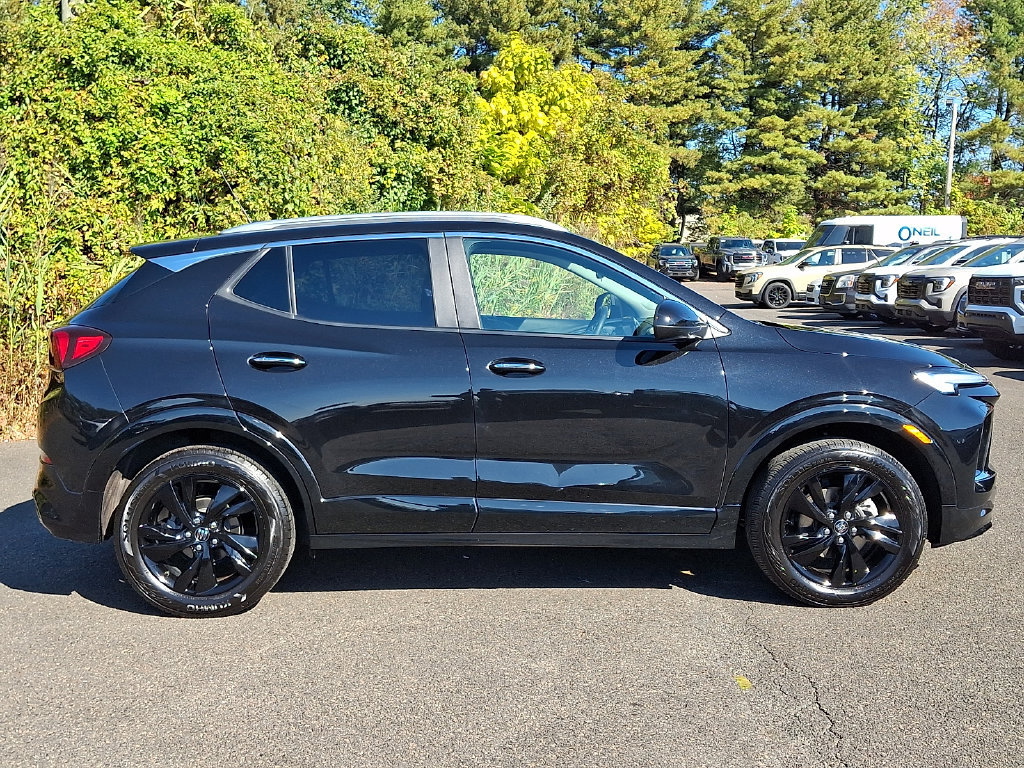 Certified 2024 Buick Encore GX Sport Touring w/ Comfort Package AWD/4WD image 7