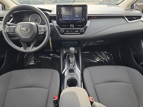 Used 2022 Toyota Corolla LE FWD image 12