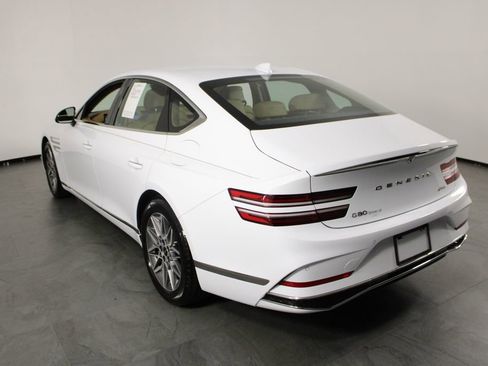 Used 2025 Genesis G80 2.5T image 3