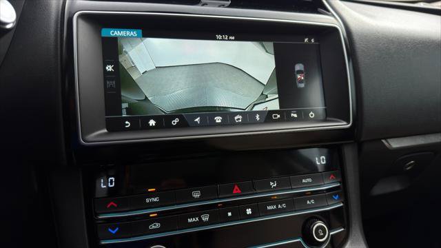 Used 2020 Jaguar F-PACE Premium AWD/4WD image 36