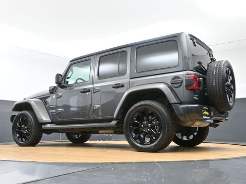 Used 2023 Jeep Wrangler Unlimited Sahara w/ Cold Weather Group AWD/4WD image 50