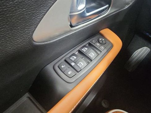 New 2026 Chrysler Pacifica Pinnacle AWD/4WD image 16