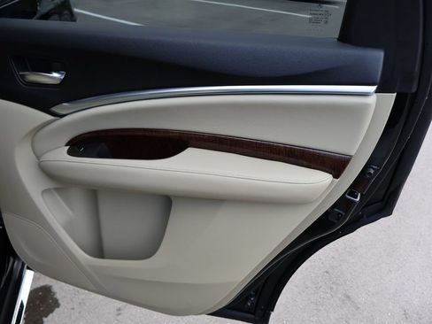 Used 2018 Acura MDX FWD image 15