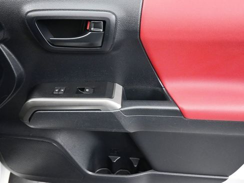 Used 2021 Toyota Tacoma SR5 image 12