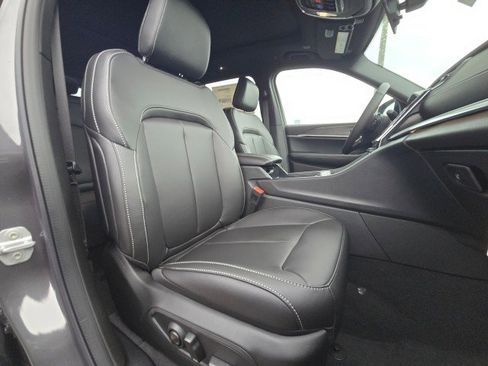 New 2025 Jeep Grand Cherokee Limited image 12