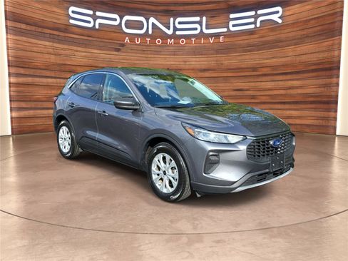 Used 2024 Ford Escape Active image 7