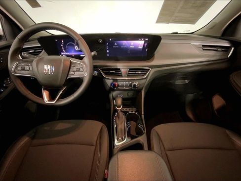 Used 2025 Buick Encore GX Preferred AWD/4WD image 15