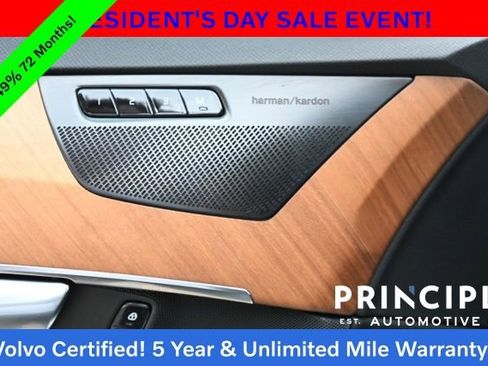 Certified 2022 Volvo XC90 T6 Momentum w/ Advanced Package image 22