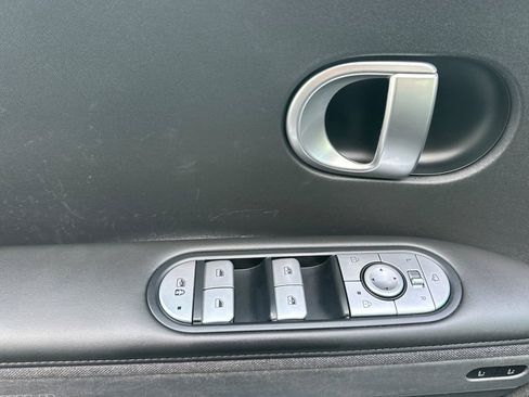 Used 2023 Hyundai Ioniq 5 Limited image 11