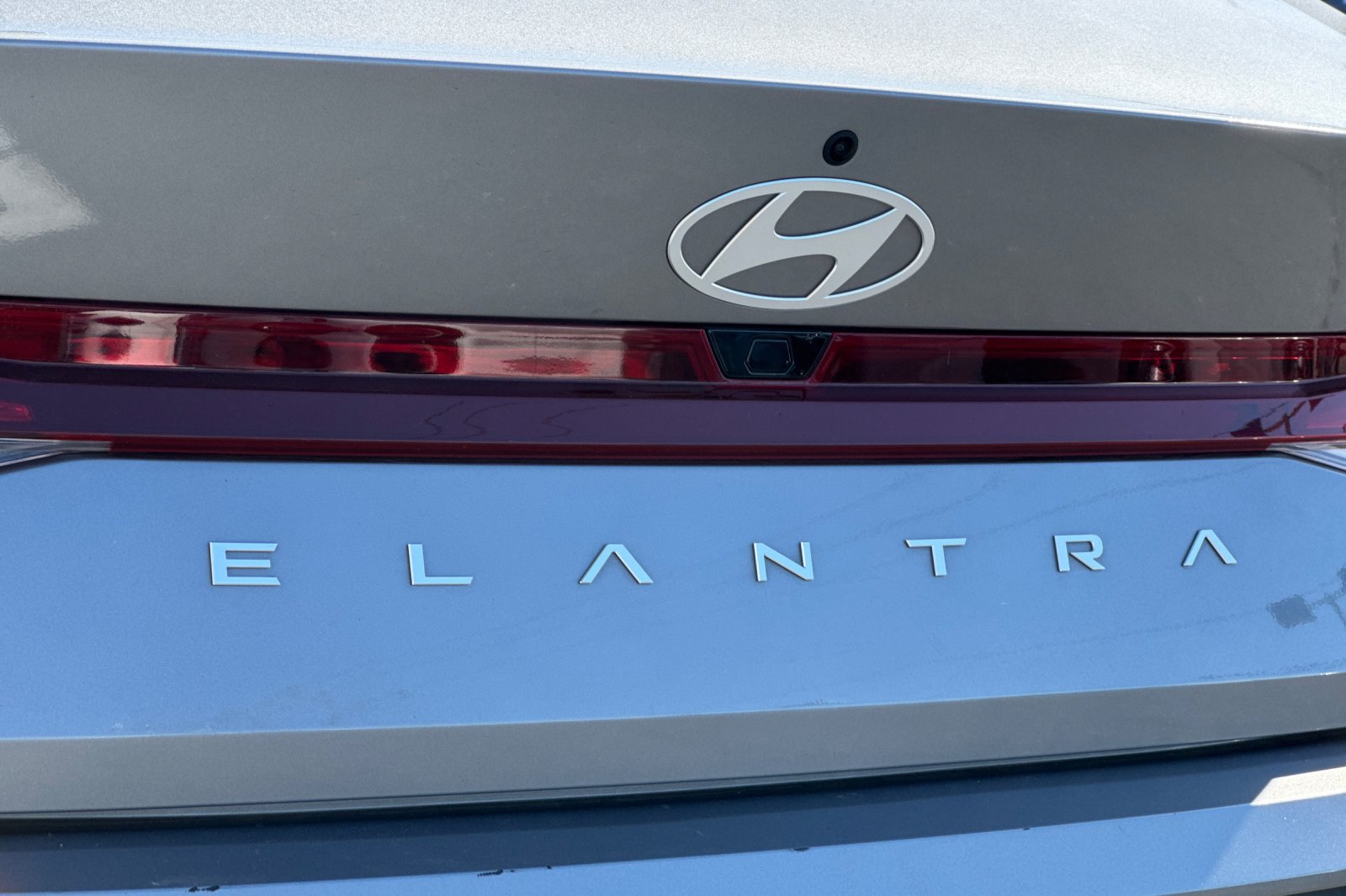 Used 2024 Hyundai Elantra SEL FWD image 28