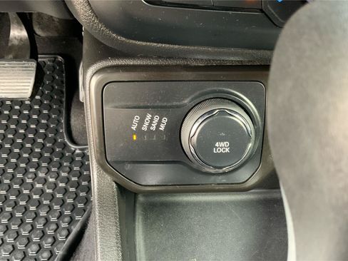 Used 2022 Jeep Renegade Latitude w/ Convenience Group AWD/4WD image 37