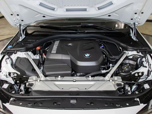 Used 2026 BMW 430i Convertible w/ M Sport Package image 7