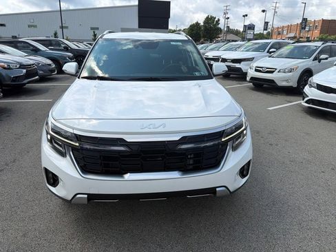 Certified 2024 Kia Seltos SX AWD/4WD image 2