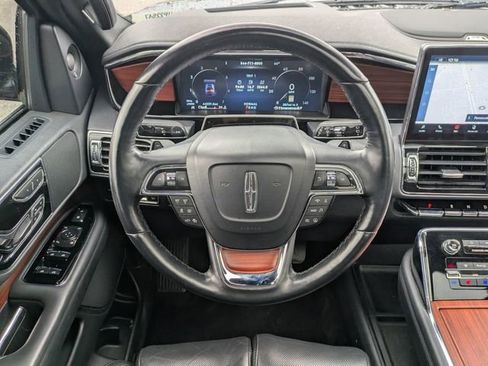 Used 2024 Lincoln Navigator Reserve AWD/4WD image 19