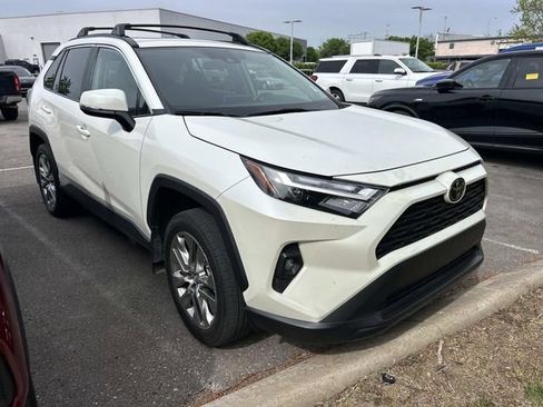 Used 2022 Toyota RAV4 XLE Premium AWD/4WD image 2