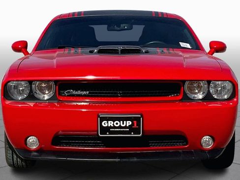 Used 2014 Dodge Challenger R/T image 3