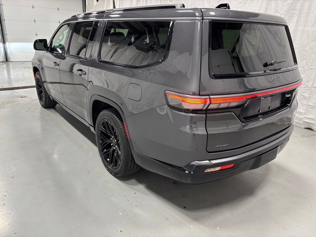 Used 2026 Jeep Grand Wagoneer L Limited AWD/4WD image 5