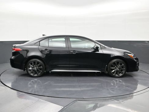 Used 2025 Toyota Corolla SE FWD image 6