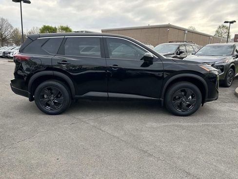 New 2026 Nissan Rogue SV FWD image 8