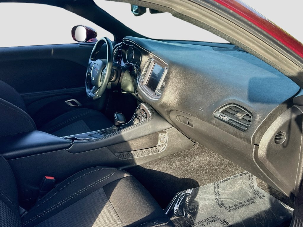 Used 2021 Dodge Challenger SXT w/ Driver Convenience Group AWD/4WD image 29