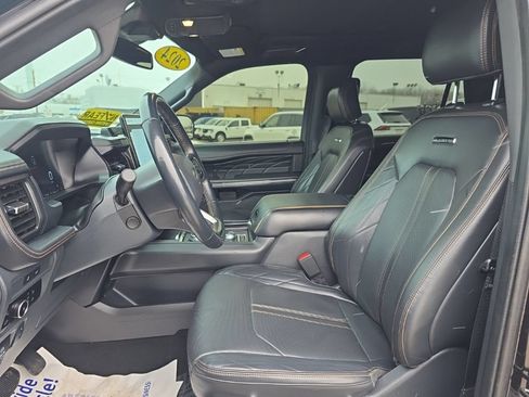Used 2024 Ford Expedition Platinum AWD/4WD image 20