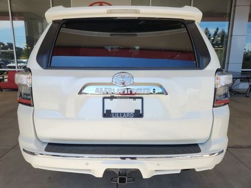 Certified 2022 Toyota 4Runner Limited AWD/4WD image 10