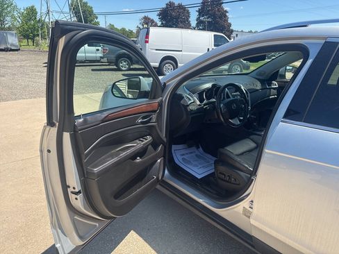Used 2012 Cadillac SRX Luxury FWD image 11