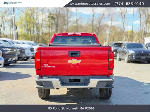 Used 2018 Chevrolet Colorado W/T AWD/4WD image 6