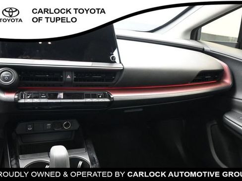 Used 2025 Toyota Prius Plug-In Hybrid FWD image 32