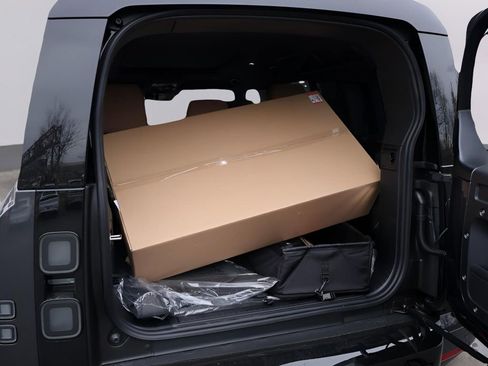 New 2026 Land Rover Defender 110 S AWD/4WD image 16