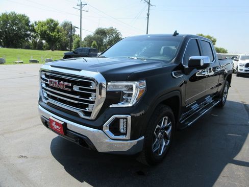Certified 2022 GMC Sierra 1500 SLT w/ SLT Premium Package AWD/4WD image 13