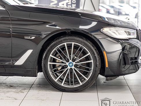 Used 2023 BMW 530e xDrive w/ Convenience Package AWD/4WD image 11